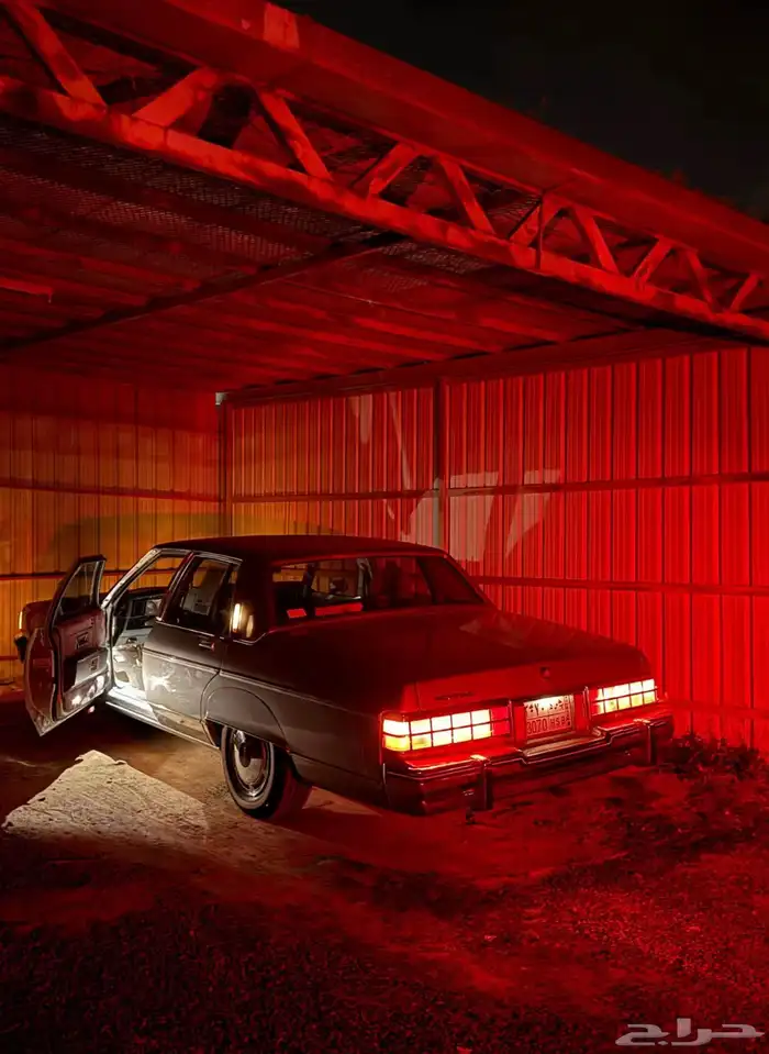 سياره كلاسيك نادره لإيجار 4