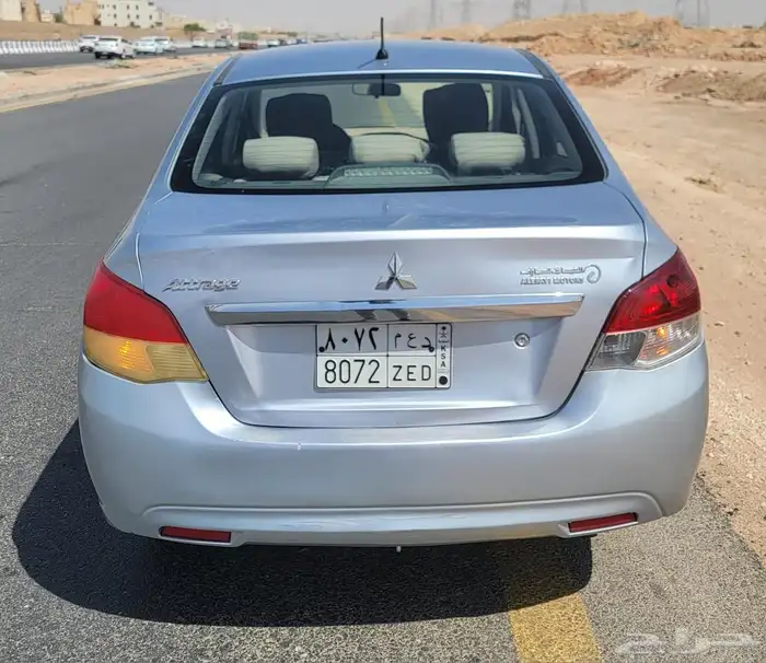 ميتسوبيشي اتراج 2019 قير مكينه بحاله ممتازه مكيف بارد 107km 4