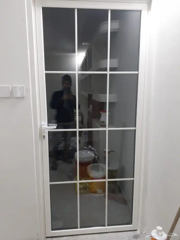 نجار ابواب وغرف نوم صيانه وتركيب 2