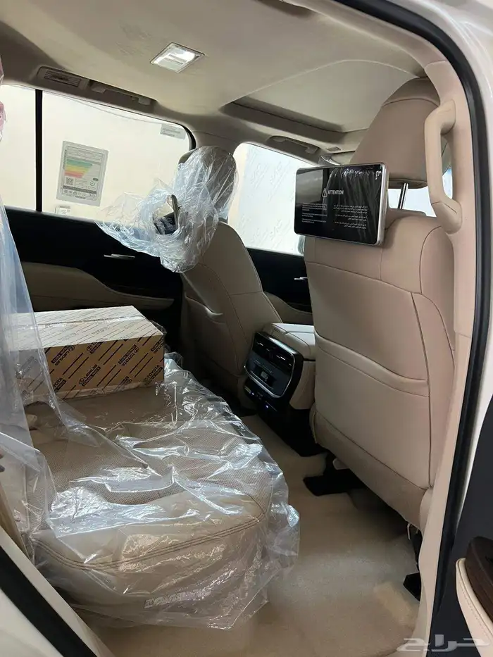 تويوتا لاندكروزر GXR -L4 - 2025 5