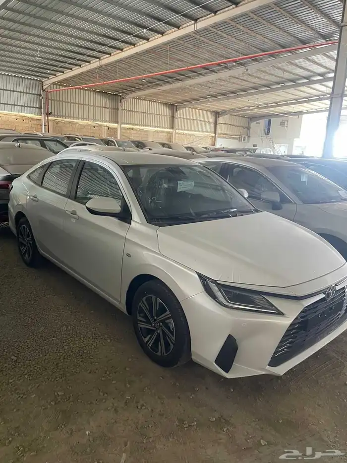 تويوتا يارس Y 2026 - أبيض لؤلؤي 2