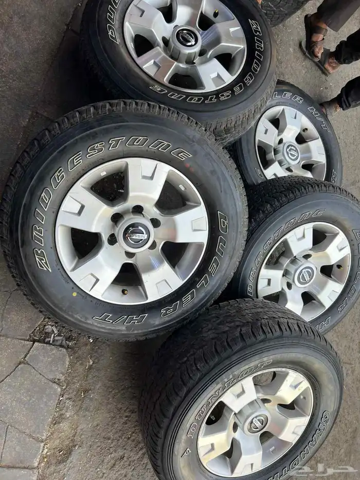 جنوط فتك مقاس 17 مع كفرات برجستون مقاس 275.65.17 وكاله 9