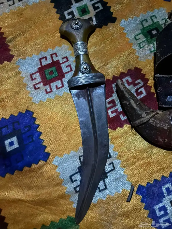 جنبية قديمه للبيع 1