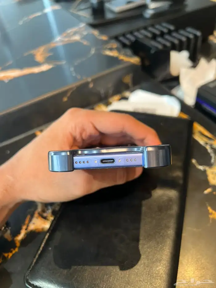 ايفون 16. 128جيجا.البطاريه 99. الحاله زيرو البيع لاعلي سومه 0