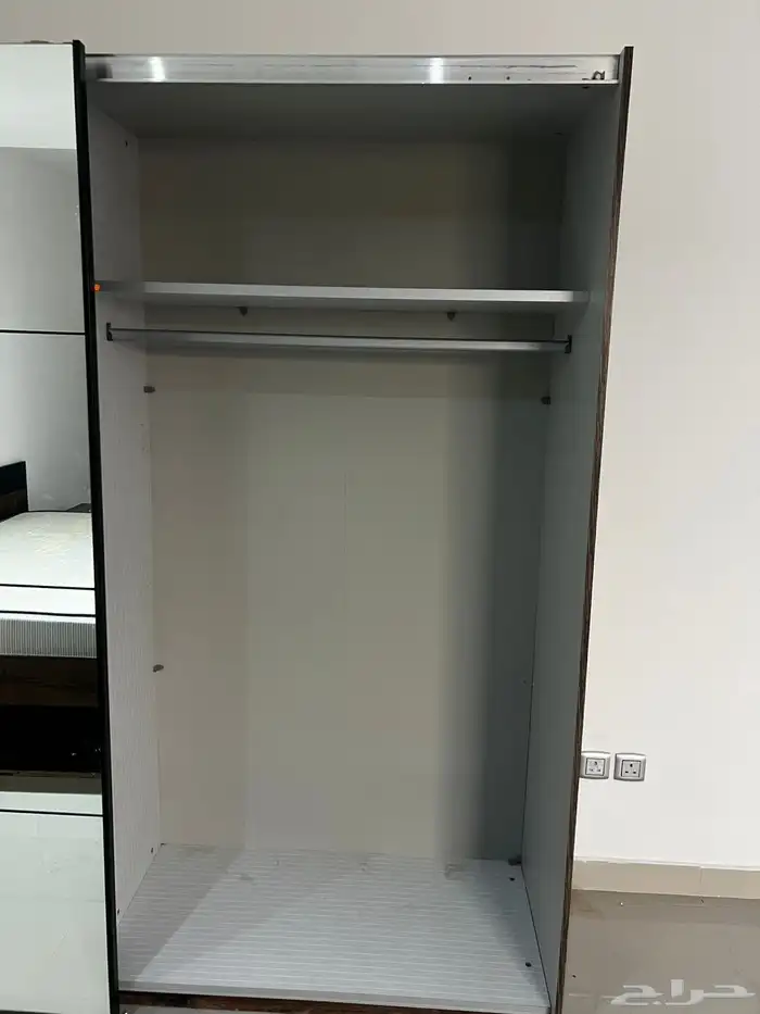 complete furniture in a very good state 2