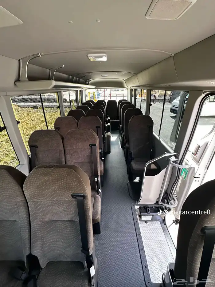 Bus for rent30 22 Seaterباصات للايجار 30 22 راكب 5