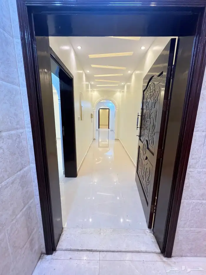 شقة للايجار حمراء الاسد 1