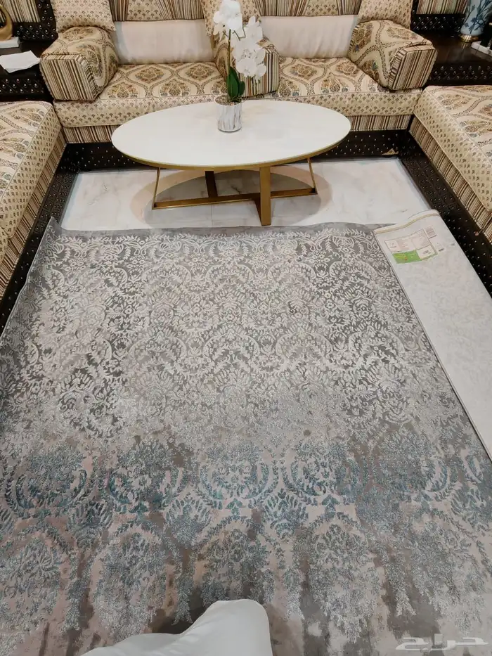 فرشة نظيفة بيع مستعجل أربعة متر في مترين و خمسة و ثمانين 2