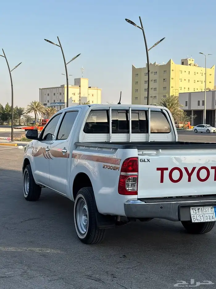هايلوكس GLX موديل 2013 12