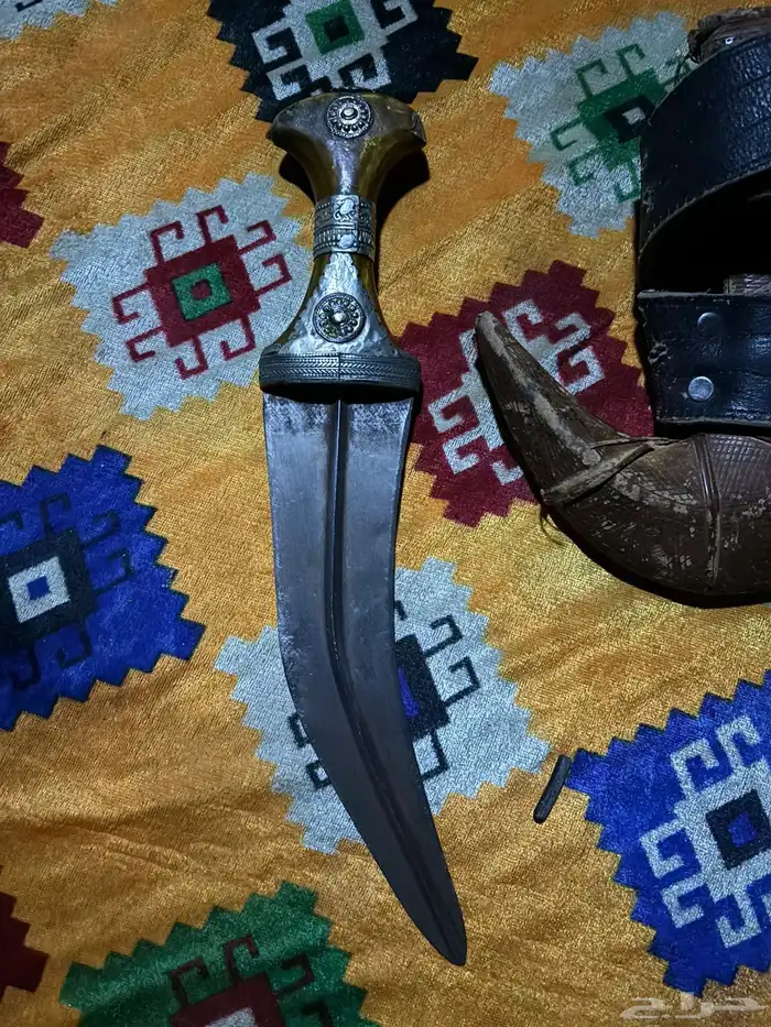 جنبية قديمه للبيع 3