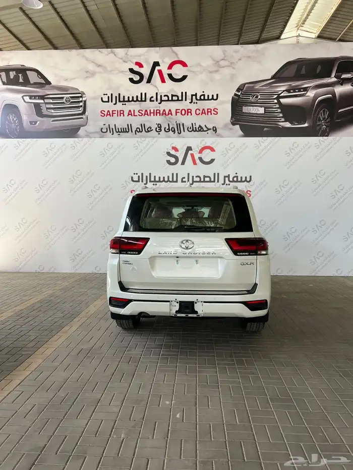 لاندكروزر GXR--L4 8