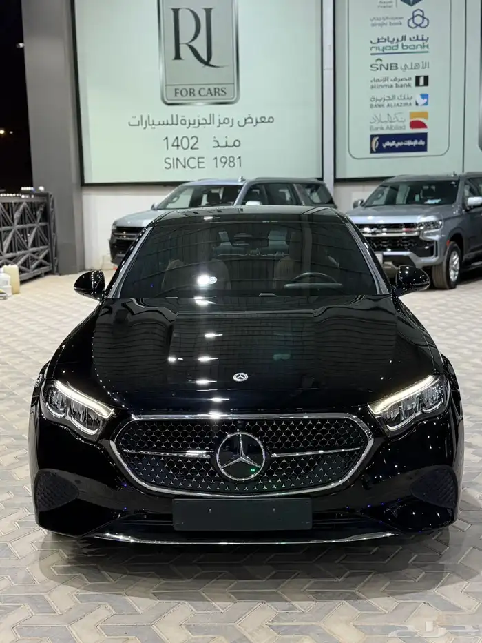 مرسيدس E400 موديل 2024 عداد 30 الف 3
