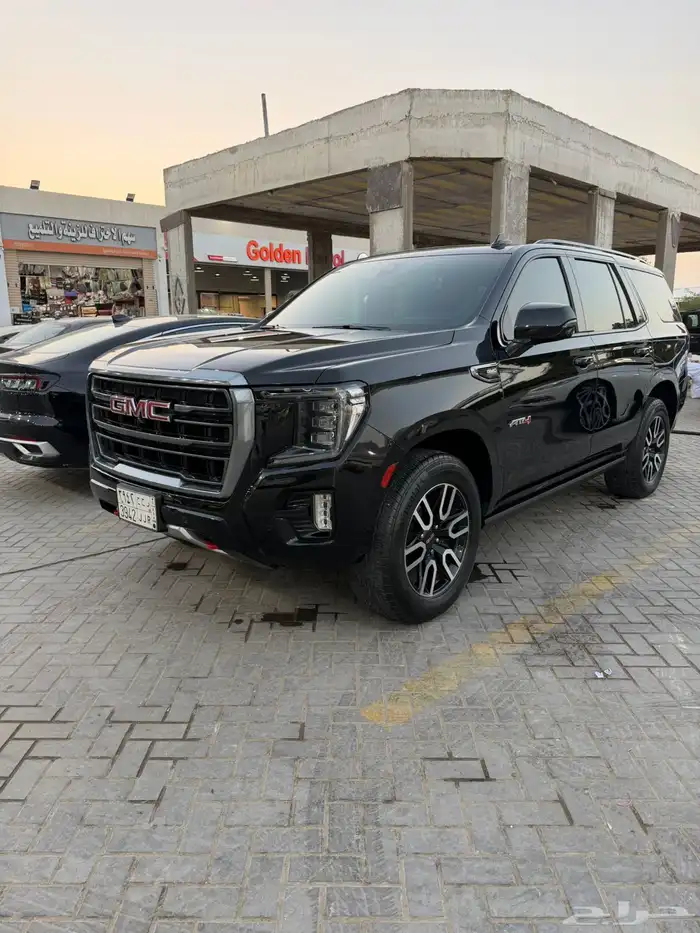 للبيع يوكن AT4 2022اسود 1