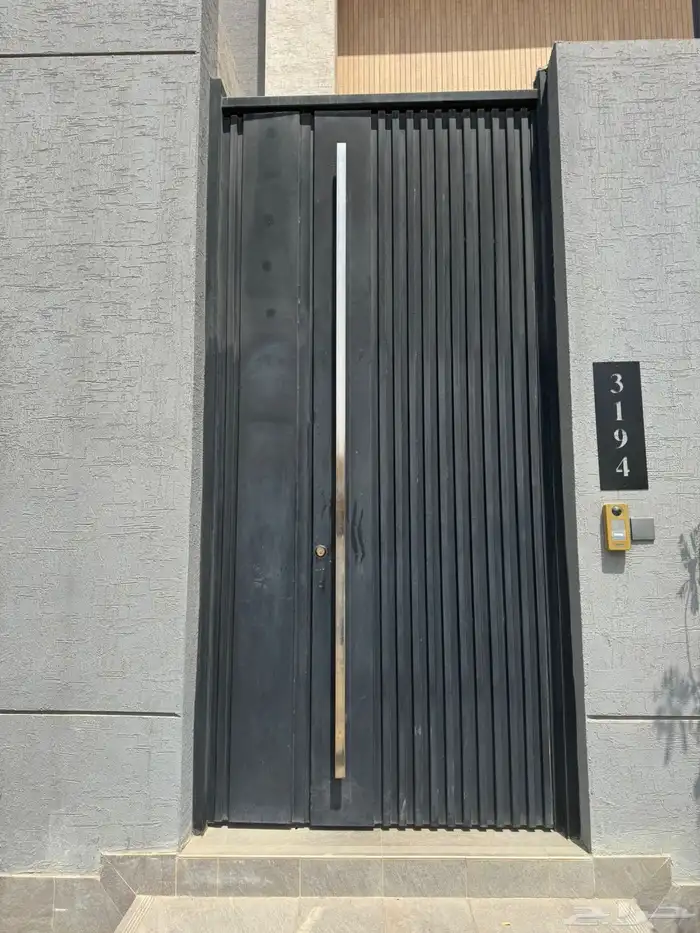 3 ابواب ب حلوقها 0