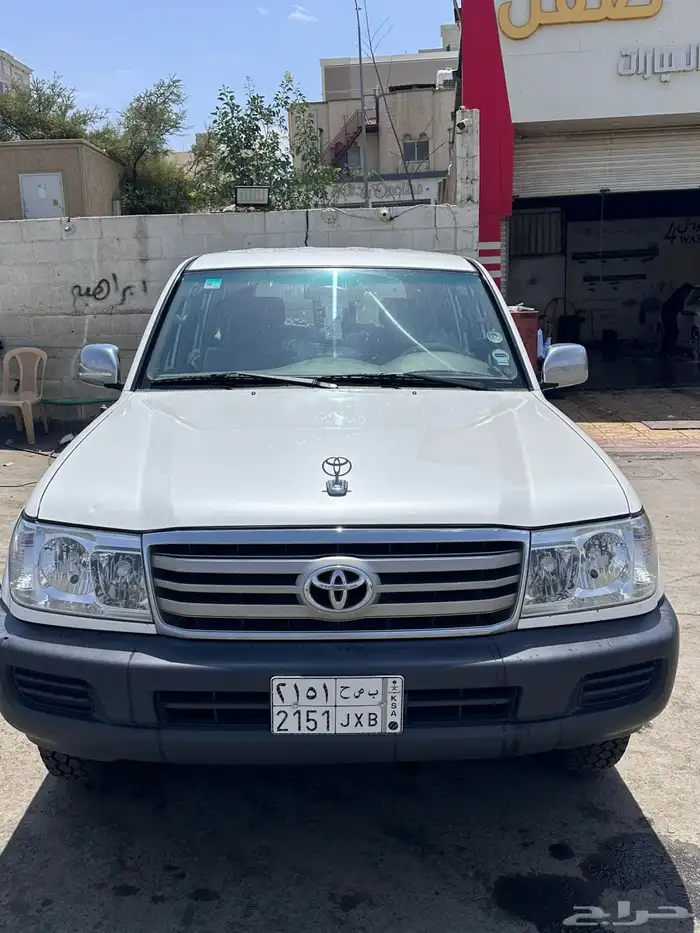 صالون هدد 2006 مخزن ماشي104000 قابل للزياده البسيطه 30