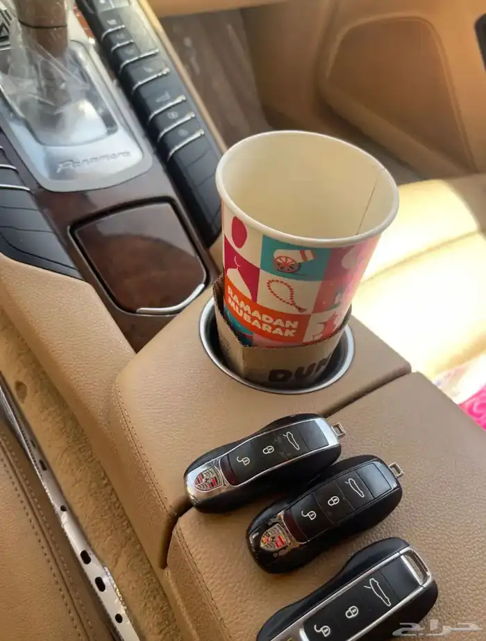 بورش بناميرا V6 نظيف جدا 5