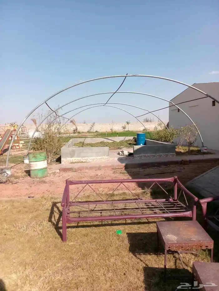 بناء حظائر وجلسات وبيوت محمية 2