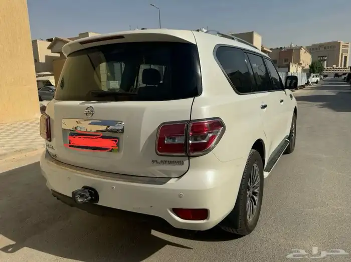 Nissan Patrol V6 4.0 2019 Platinum 2