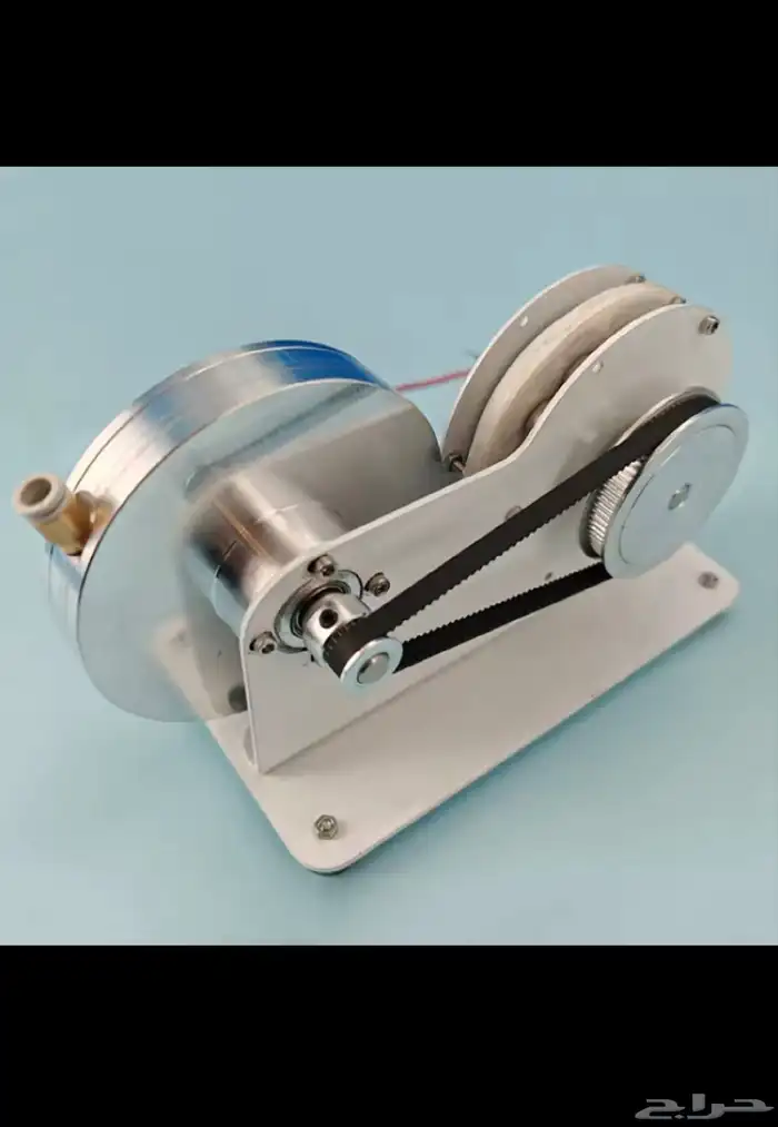 الآلة نموذج لمولد توربيني من نوع تسلا Tesla turbine generato 1