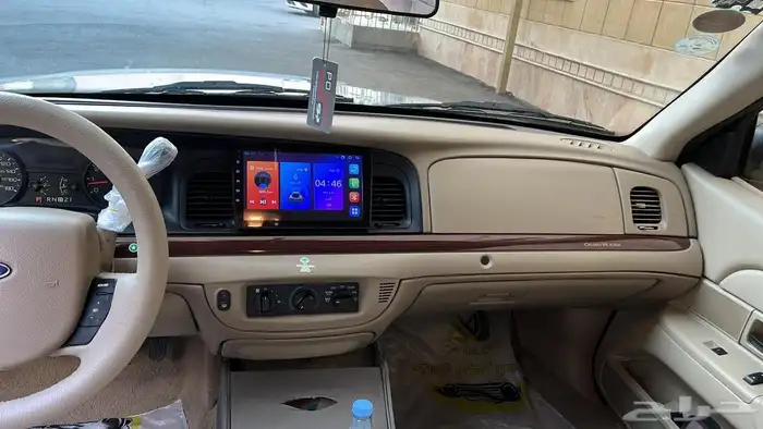 فورد كراون فكتوريا 2011 12