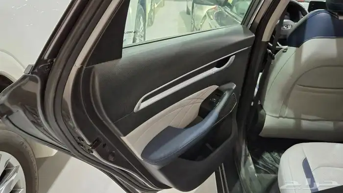 جيلي امجراند 2023 GK مستعملة مفحوصة 6