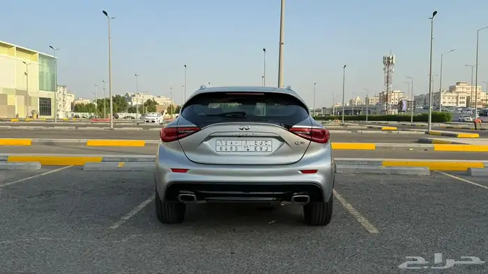 انفينتي Q30 8