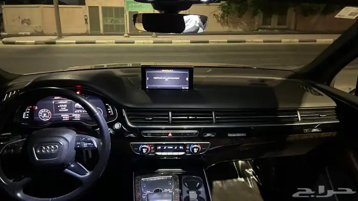 للبيع اودي Q7 5