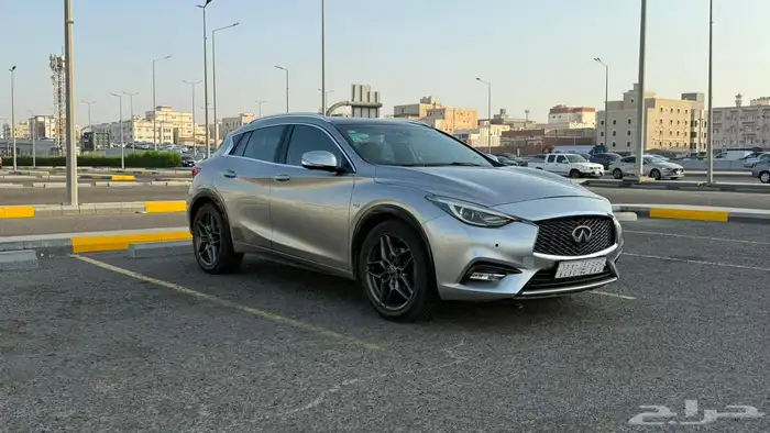 انفينتي Q30 1