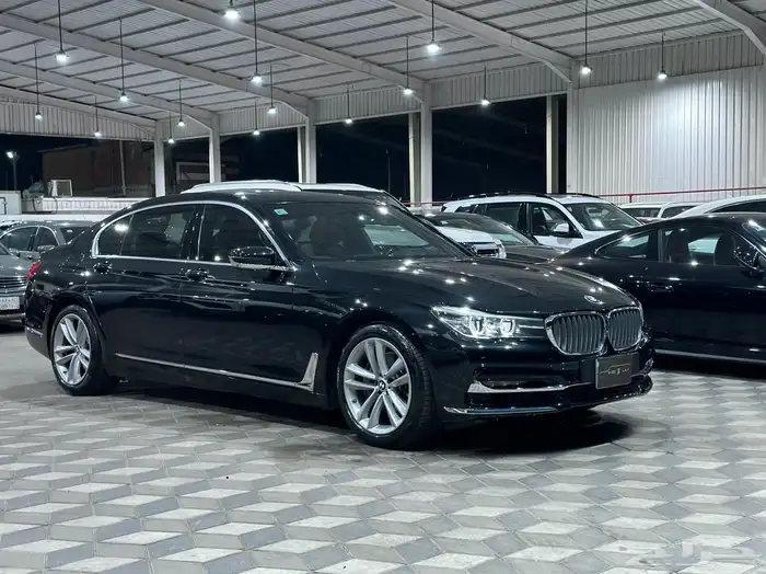 بي ام 740Li موديل 2019 0