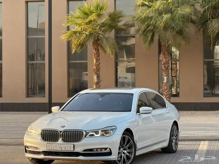 بي ام دبليو 740Li 2016 1