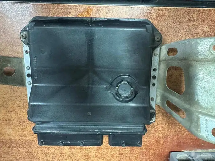 كمبيوتر يارس كمبيوتر مكينه يركب على اليارس من 2006 ل 2013 3