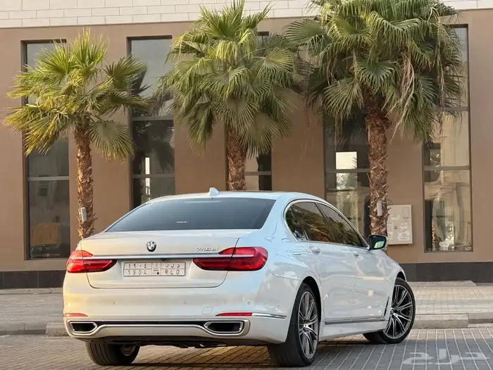 بي ام دبليو 740Li 2016 12