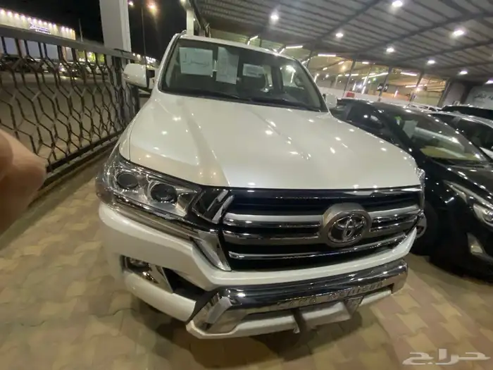 للبيع لاندكروزر 2020 ديزل نظيف 2