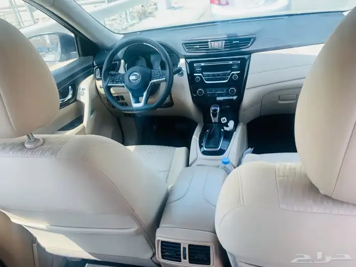 للبيع  نيسان إكس-تريل 2015 - دفع رباعي (4x4) 8