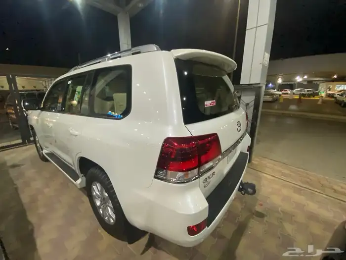 للبيع لاندكروزر 2020 ديزل نظيف 5