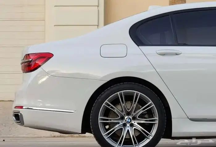 BMW فل كامل i730 مواصفات740 14