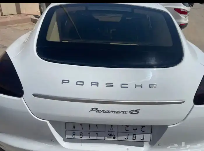 بورش بناميرا V6 نظيف جدا 3