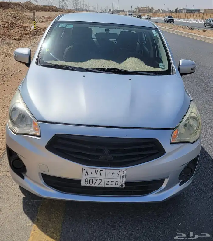 ميتسوبيشي اتراج 2019 قير مكينه بحاله ممتازه مكيف بارد 107km 2
