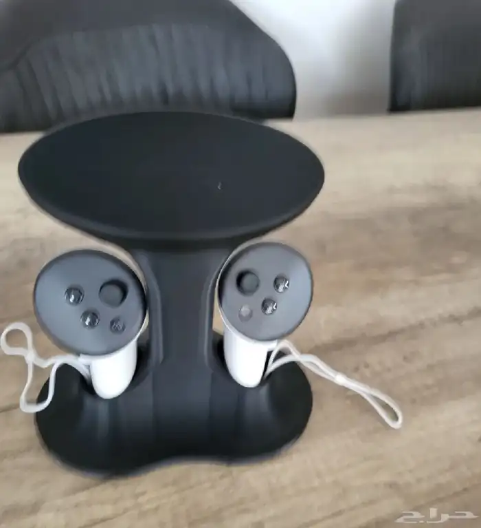 ستاند VR أنيق لحمل نظارة كوستا Meta Quest 3
