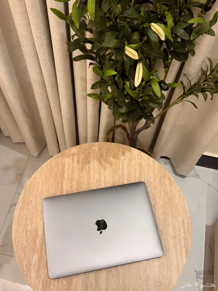 ماك بوك 2020 Pro M1 0