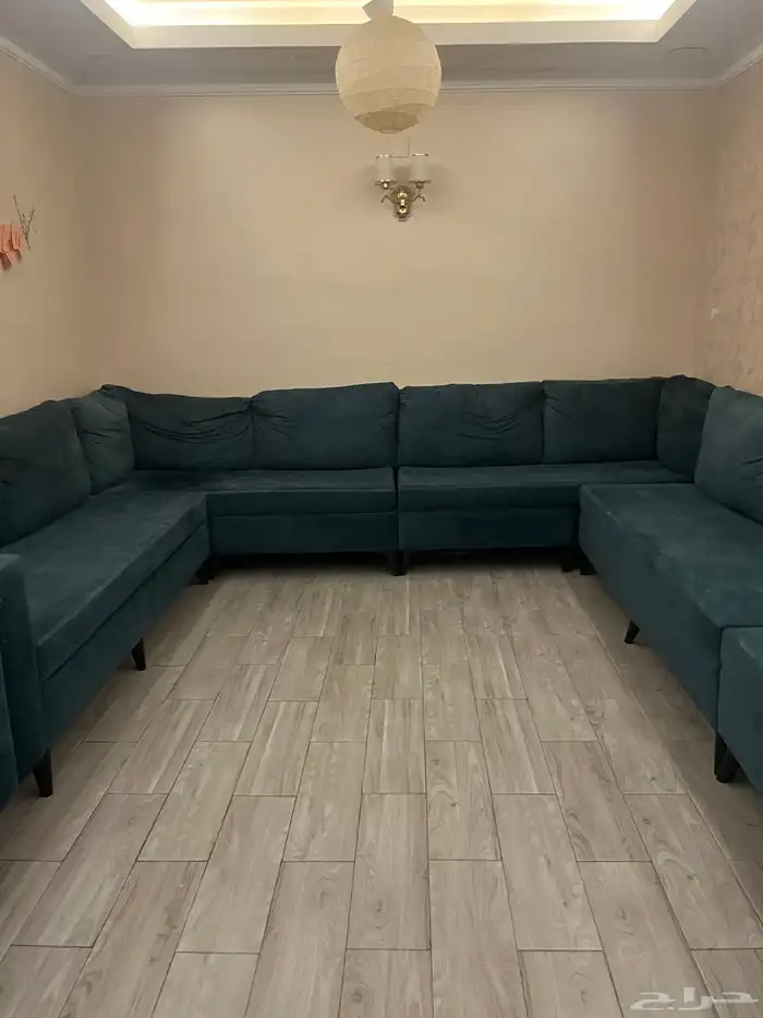 كنب مجلس للبيع نظيف خالي من الكسور 4