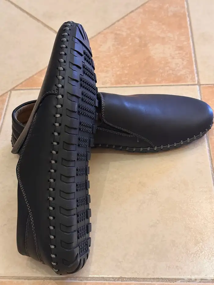 حذاء رجالي جديده من فلورينا 1