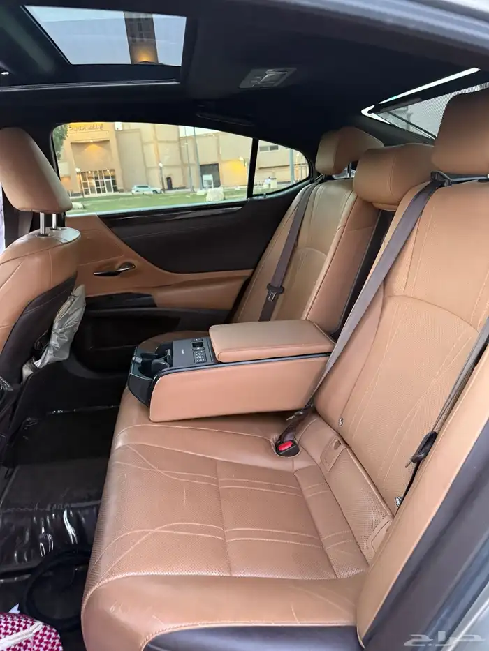 لكزس ES 350 2019 10