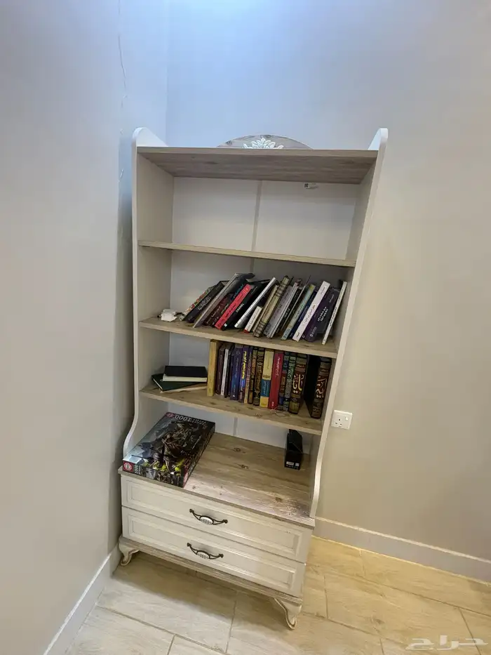 مكتبة كتب مستعمل اثاث 1