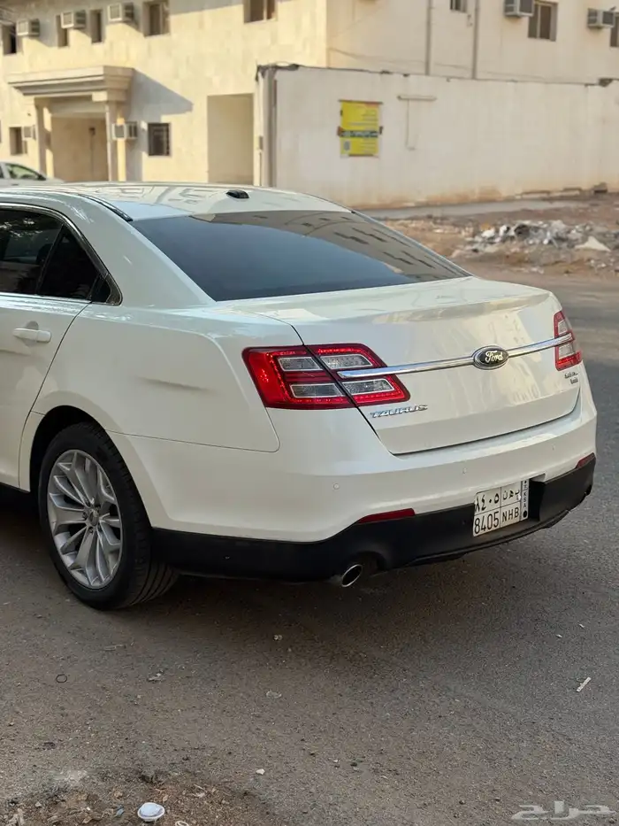 للبيع فورد تورس 2013 نص فل 4