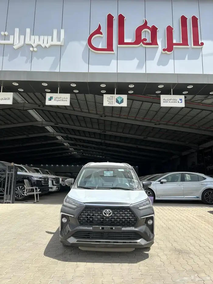 تويوتا   فيلوز GLX بنزين فل كامل رمادي 73500 شامل الضريبة 0