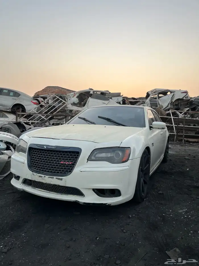 كرايسلر 2014 هيمي 5.7 قطع غيار فقط 1