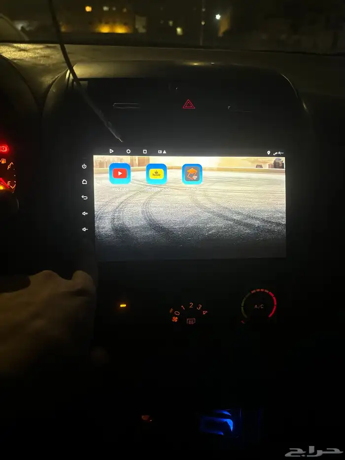 للبيع شاشه كورلا من 8 الى 13 شغال 2