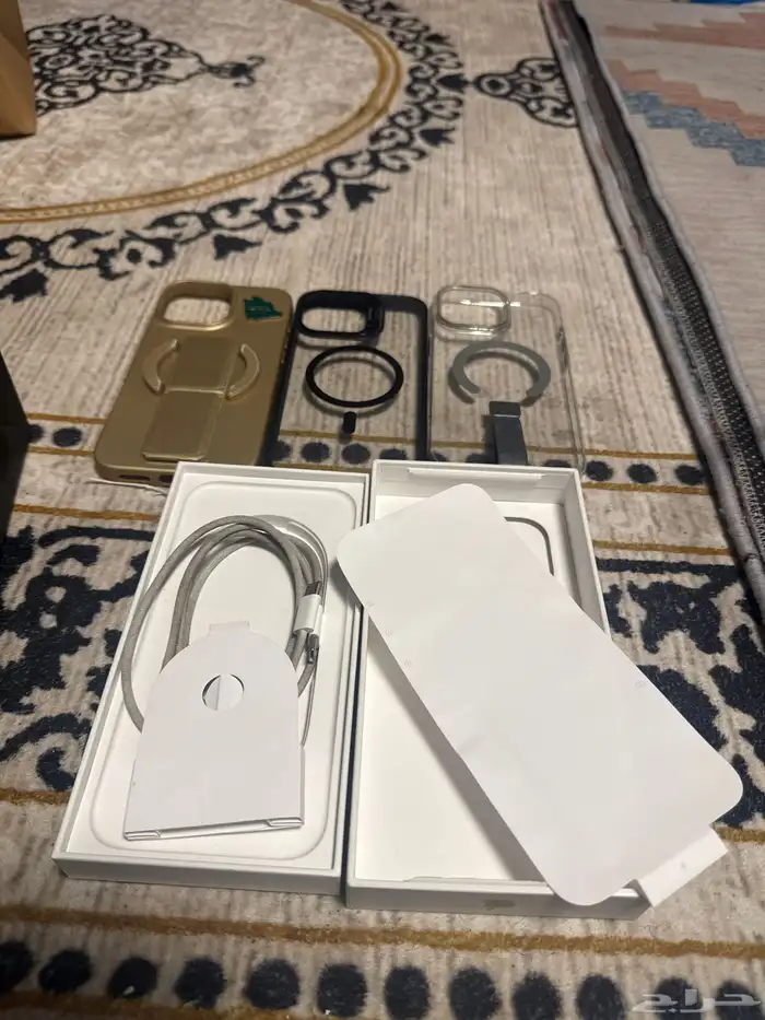 ايفون 16 pro max   ابيض  256 3