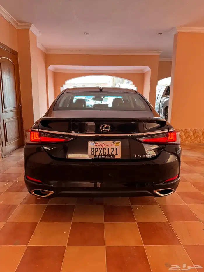 لكزس ES 350 2023 فل DD 10